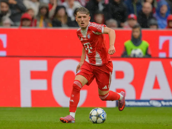 Resmi: Bayern Beri Kontrak Profesional kepada Lennart Karl & Wisdom Mike
